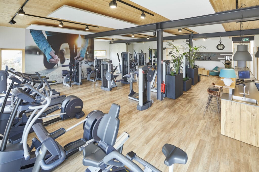 Cardiobereich Gerätebereich Hauptgebäude